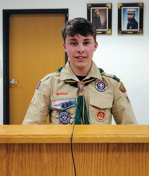 Local Scout Presents Eagle Project for Settles Mountain Nature Preserve