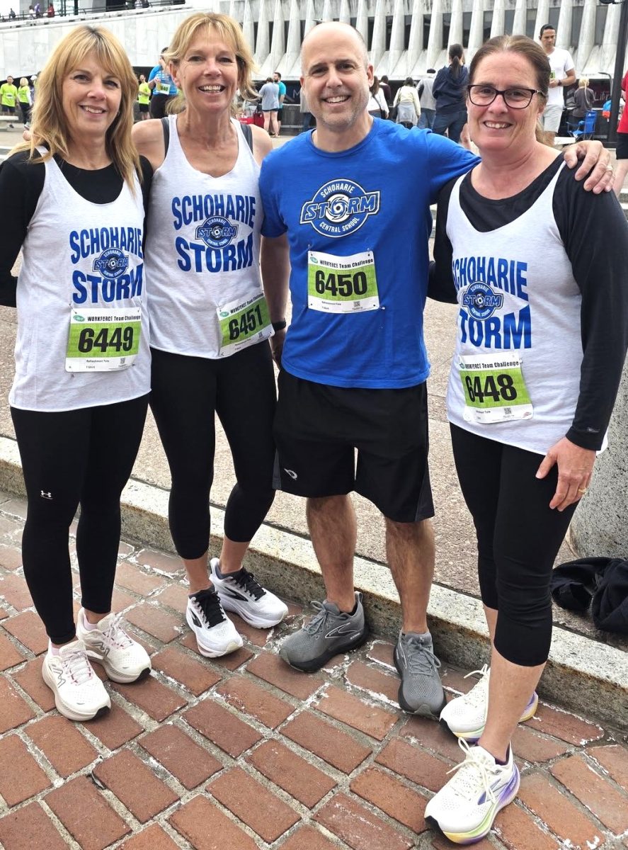 Teachers Represent SCS in Run