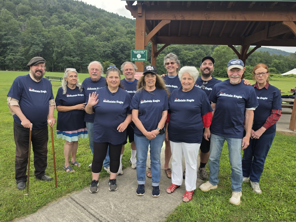 Mountain Eagle Team Meets for Summer Picnic