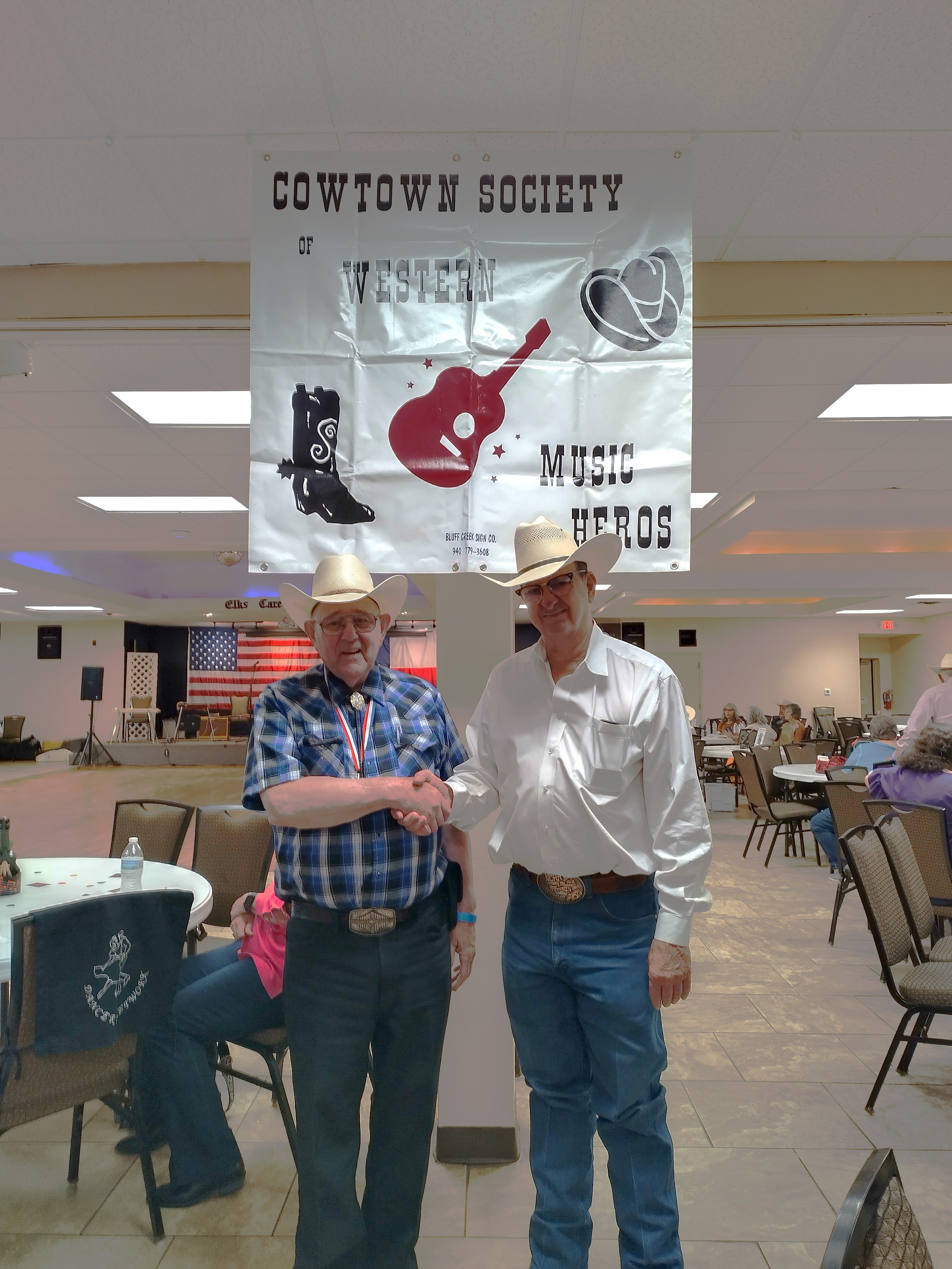 WIOX’s Reynolds Attends Cowtown Society of Western Music