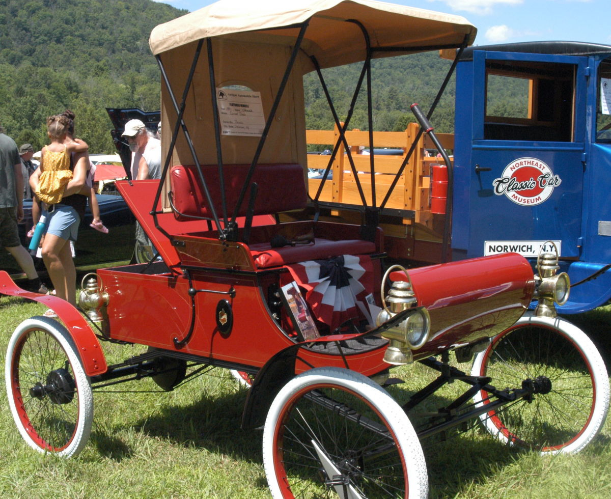 Sun Shines on 55th Annual  Antique Car Show Photo
