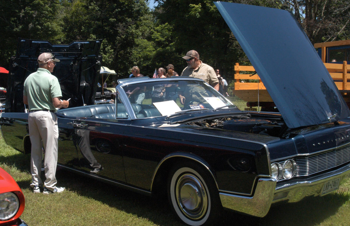 Sun Shines on 55th Annual  Antique Car Show Photo