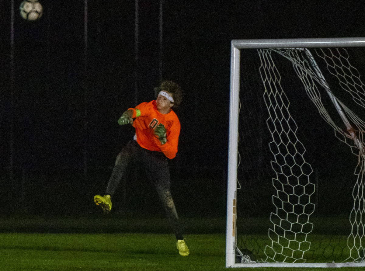 MCS, SCS Play to Tie Photo
