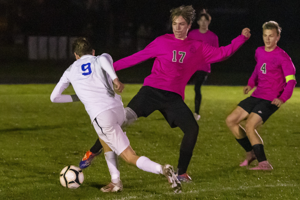 MCS, SCS Play to Tie Photo