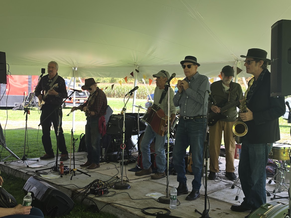 Old Stone Fort Hosts Fun Fall Festival Photo