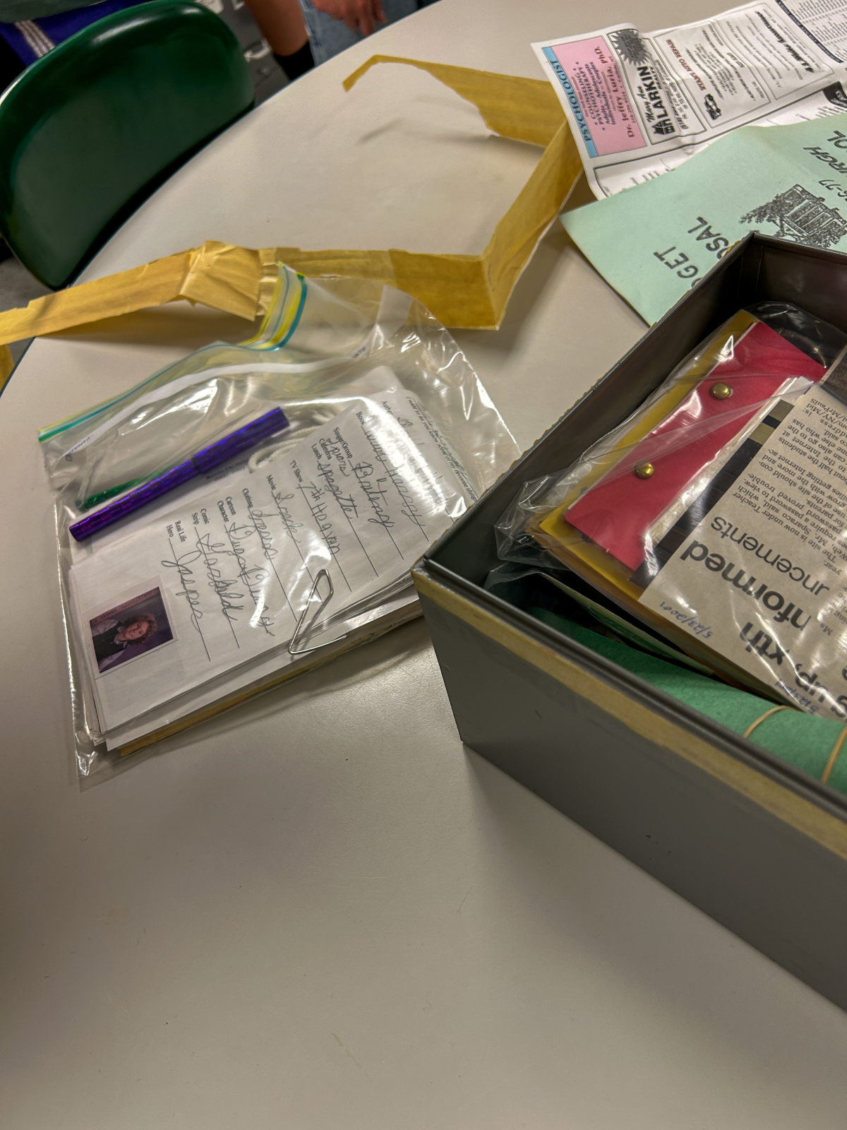 MCS Students Open 1976 Time Capsule Photo
