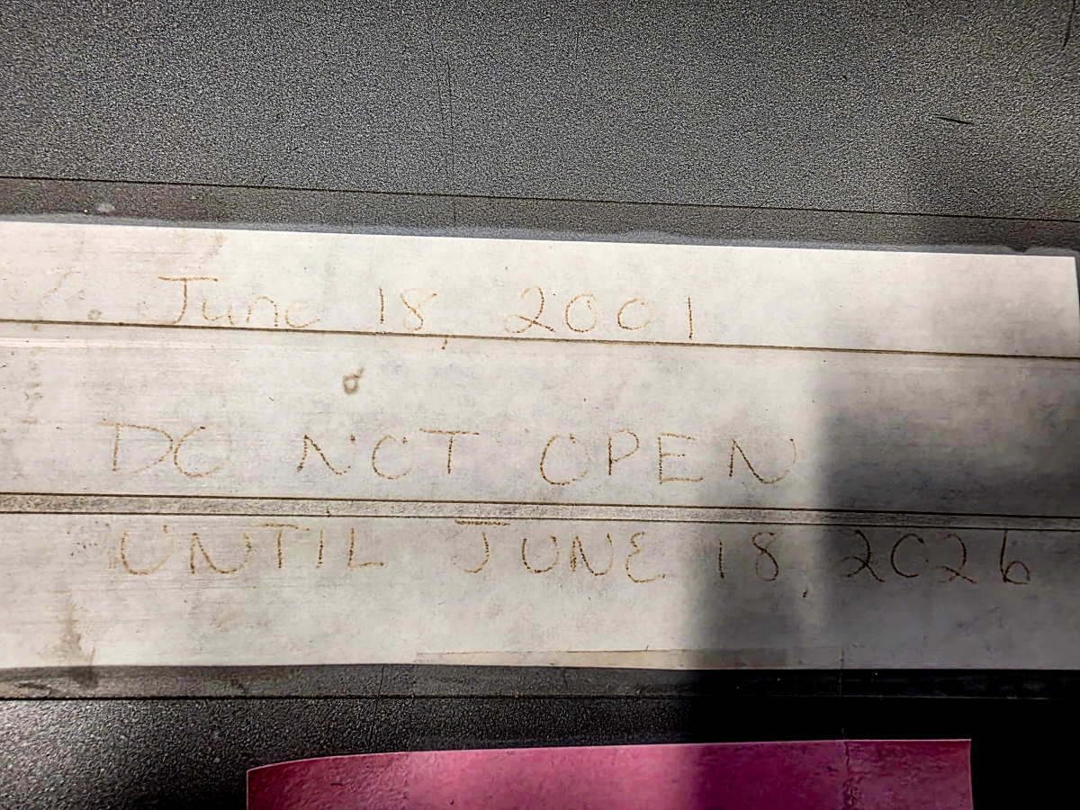 MCS Students Open 1976 Time Capsule Photo